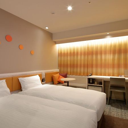 Via Inn Shin Osaka Shomenguchi Bagian luar foto